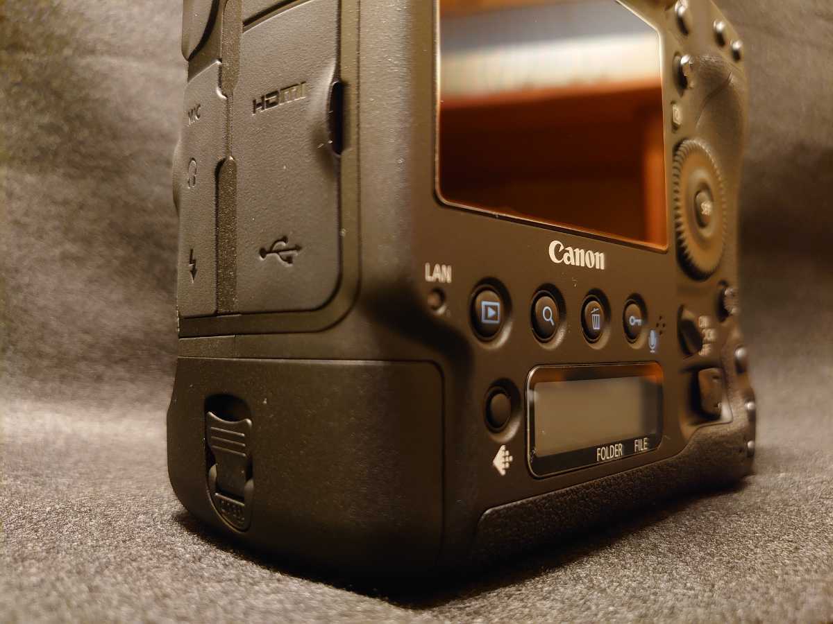 EOS-1D X ボディ Mark II CANON M085-2E1 シャッター回数34000回以下 