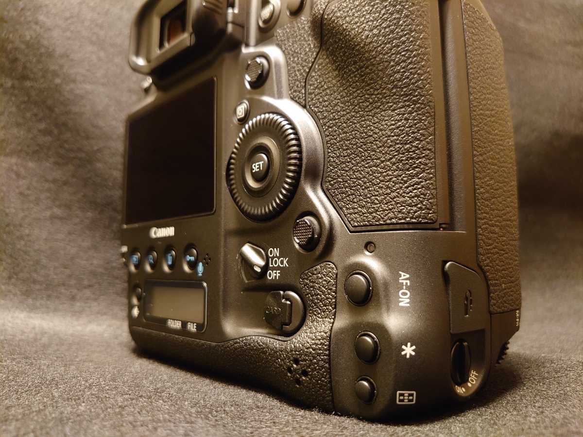 Canon EOS 1DX MarkII 新同品 レリーズ回数1000以下 (実質ショット回数