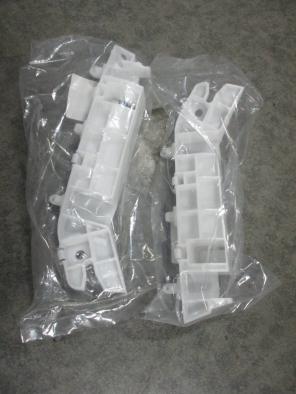定番，正規品 アルトHA24Sフロントバンパー フロントフェンダー サイド ホルダー右サポート左ステー固定ブラケット左右リテーナーHC24SピノHB24Sキャロル(フロント)｜売買されたオークション情報、yahooの商 スズキ用