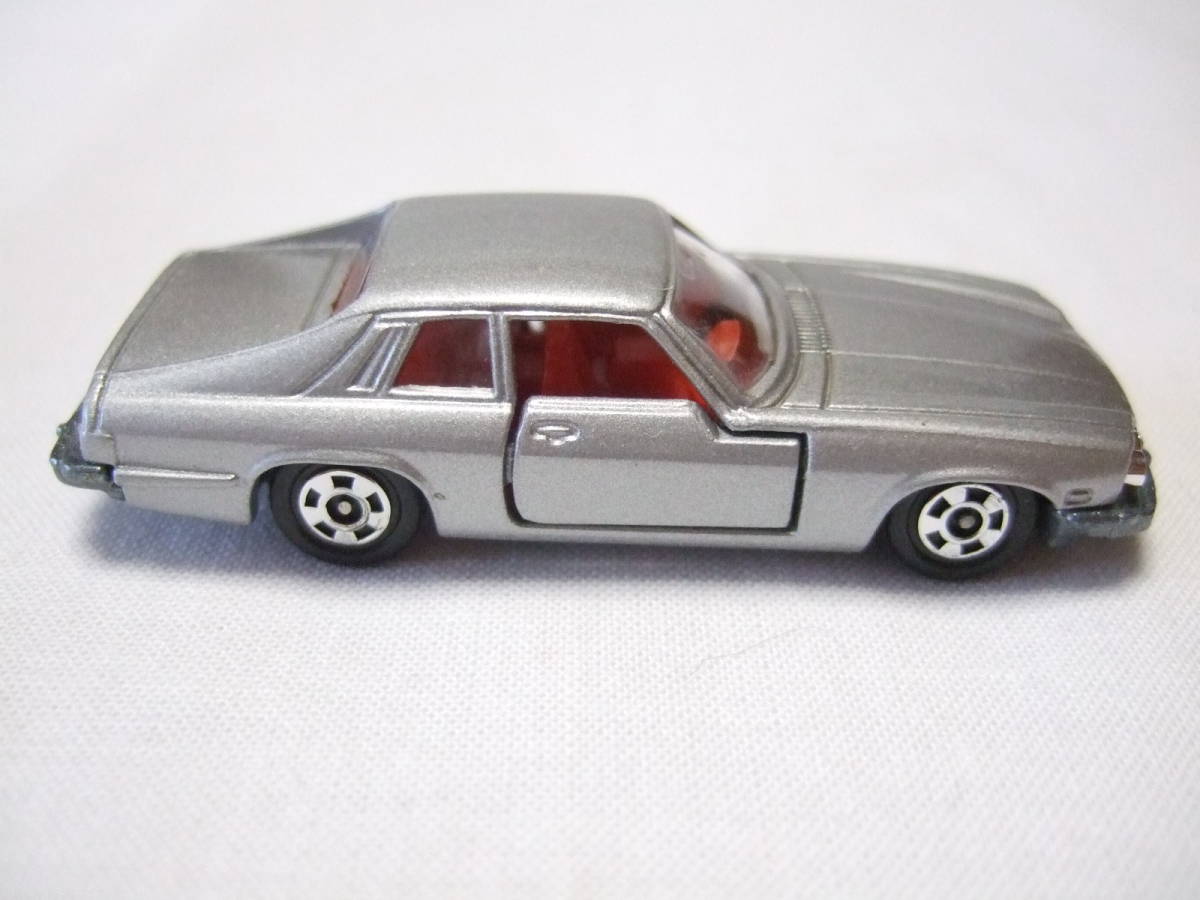 トミカ ジャガーXJーS シルバー クーペ ミニカー トミカ ジャガーXJーS シルバー クーペ ミニカー