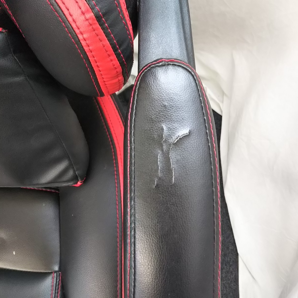 サンワダイレクト ゲーミングチェア 150 Sncl003 オットマンつき 椅子 現状品 埼玉引き取り歓迎 埼玉戸田店 デスクチェア 売買されたオークション情報 Yahooの商品情報をアーカイブ公開 オークファン Aucfan Com