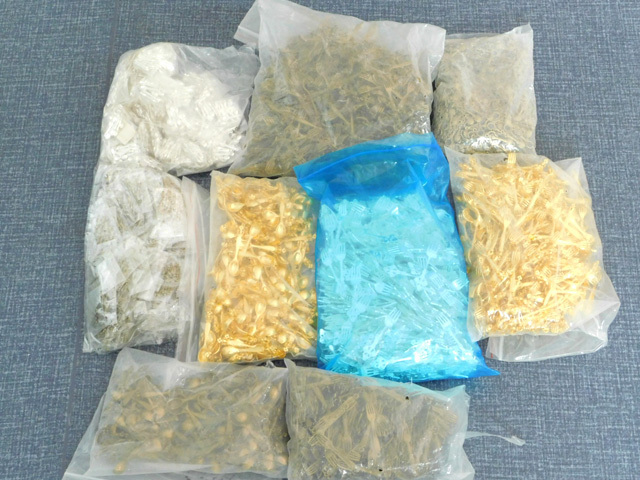 【定番，低価】 1円スタート 訳あり Ｂ品 スプーンとフォーク等 金属チャーム詰め合わせ 大量 約10ｋｇ ②(金属パーツ)｜売買されたオークション情報、yahooの商品情報をアーカイブ公開 - オークファン 金属パーツ