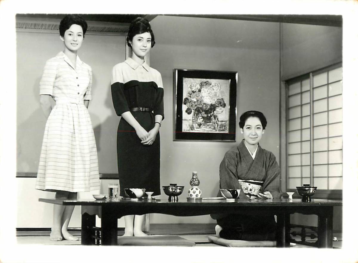 P 秋日和 ニュープリントスチル 小津安二郎 原節子 司葉子 岡田茉莉子 佐田啓二 佐分利信 沢村貞子 桑野みゆき 笠智衆 写真 売買されたオークション情報 Yahooの商品情報をアーカイブ公開 オークファン Aucfan Com