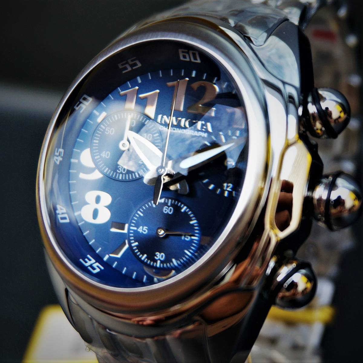 丸くてカワイイ！視認性抜群☆定価約12万円☆INVICTA インビクタ 