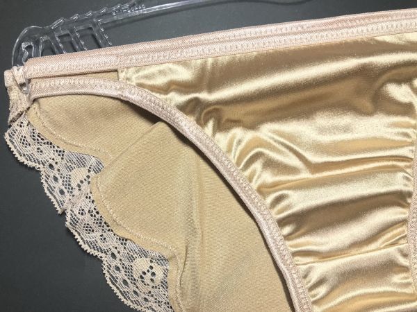 84 PEACH JOHN エブエブ シャイニー サテン パンティ M ピーチジョン
