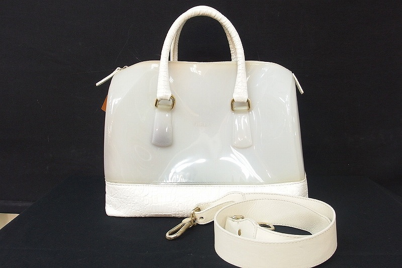 お買得！フルラ FURLA キャンディ　ボストンバッグ　２way ホワイト nm3622146348