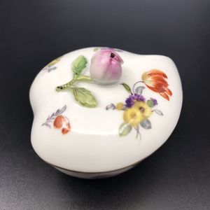 アウガルテンのYahoo!オークション(旧ヤフオク!)の相場・価格を見る