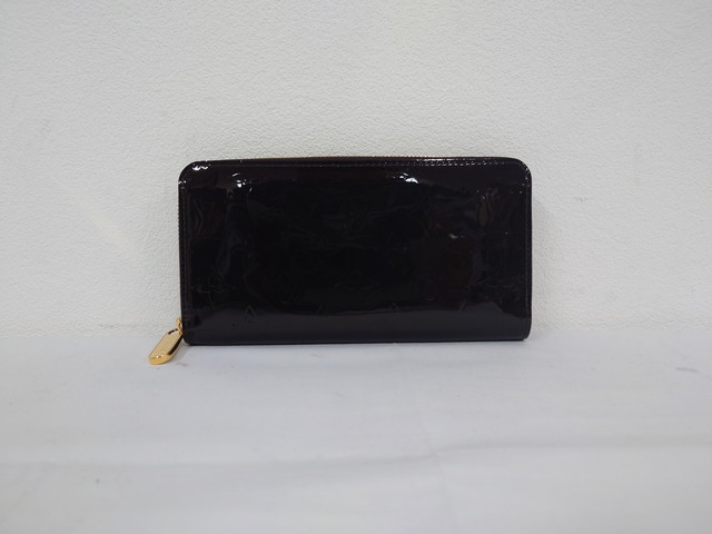 セール，大得価 本物 品 LOUIS VUITTON ルイヴィトン ジッピーウォレット 長財布 モノグラムヴェルニ 12万 w11p21g(ヴェルニライン)｜売買されたオークション情報、yahooの商品情報をアーカイブ公開 - オークファン 服飾小物