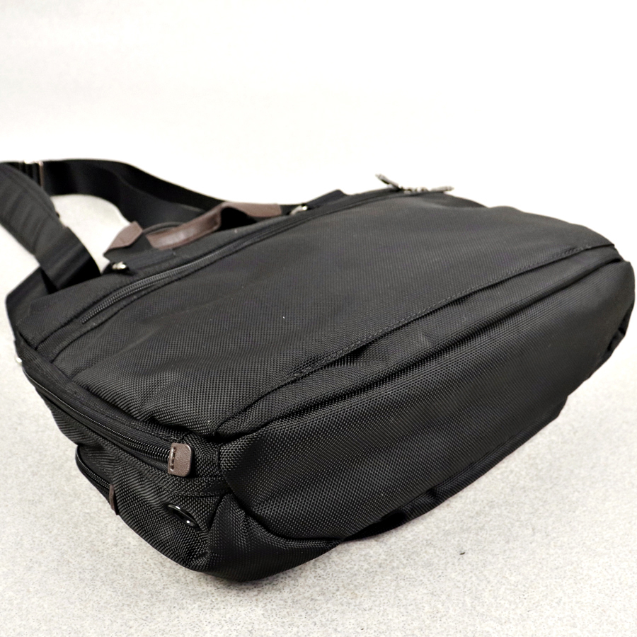 セール定価 美品 トゥミ ブルックス スリム ブリーフ 2way ビジネス