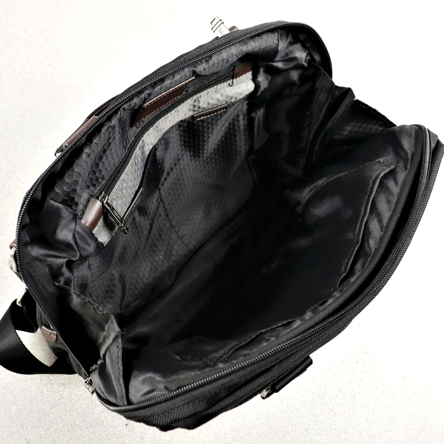 セール定価 美品 トゥミ ブルックス スリム ブリーフ 2way ビジネス