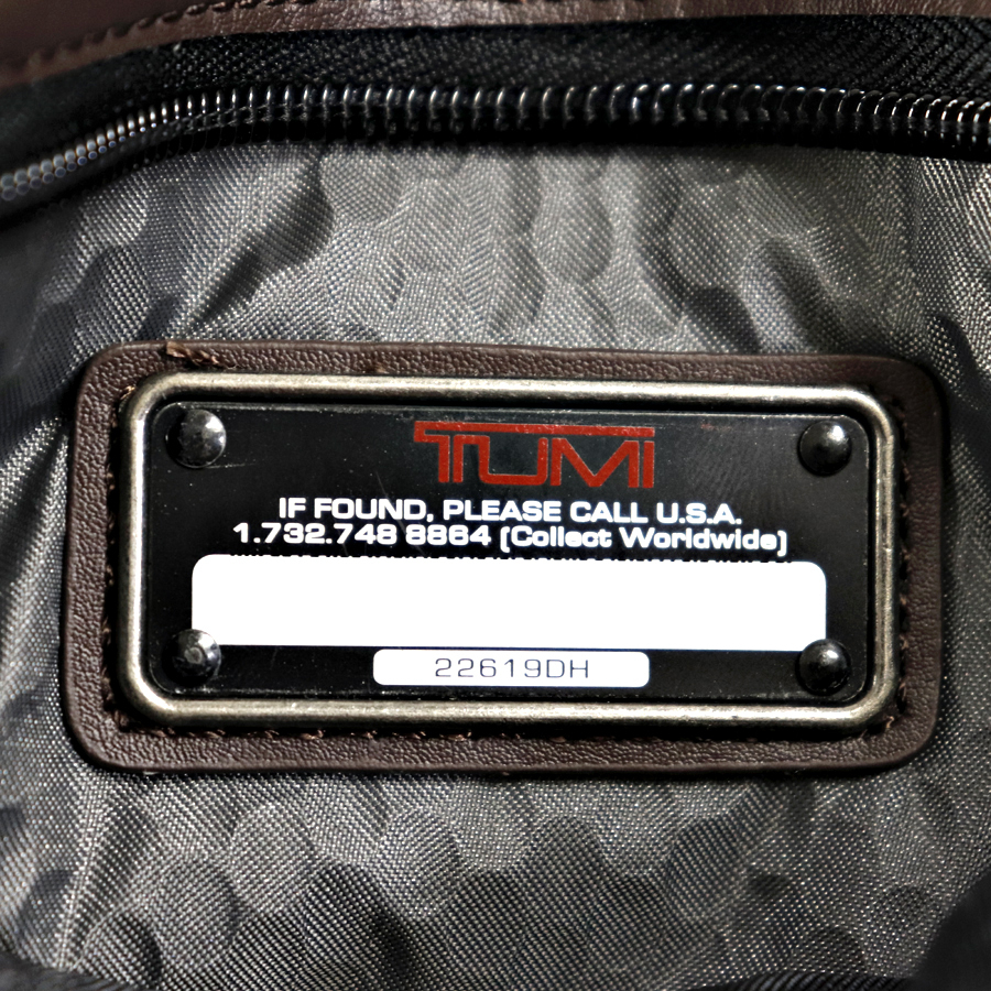 参考価格￥38,500- 美品 TUMI トゥミ 22619DH ブルックス スリム 