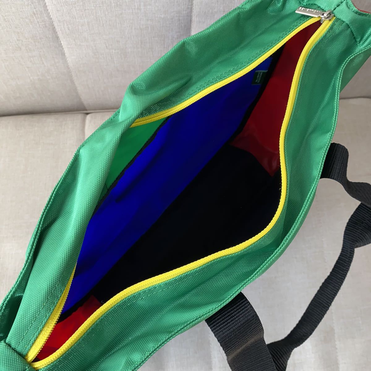 90s UNITED COLORS OF BENETTON マルチカラー ショルダー バッグ 