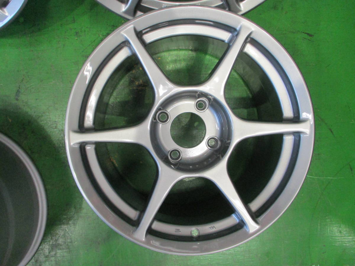 P1レーシングホイール 16×7.5j 114.3 2本 P1レーシング 白 16インチ 8.5