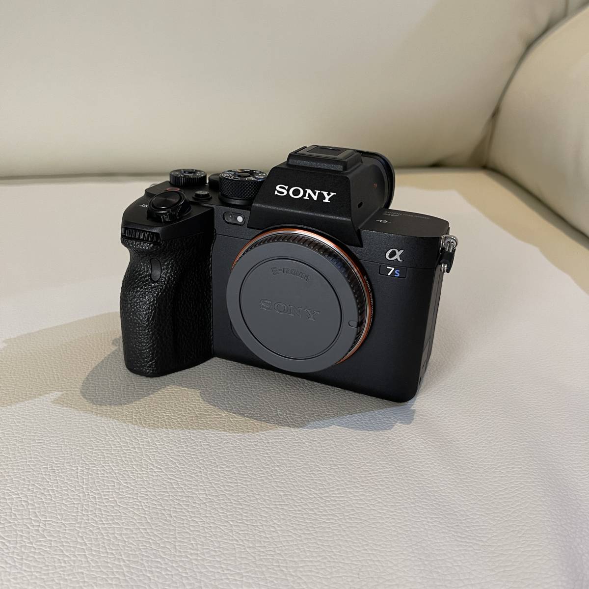 Sony DSC-RX100M5A 充電器、バッテリー3個付き .com : Newmowa