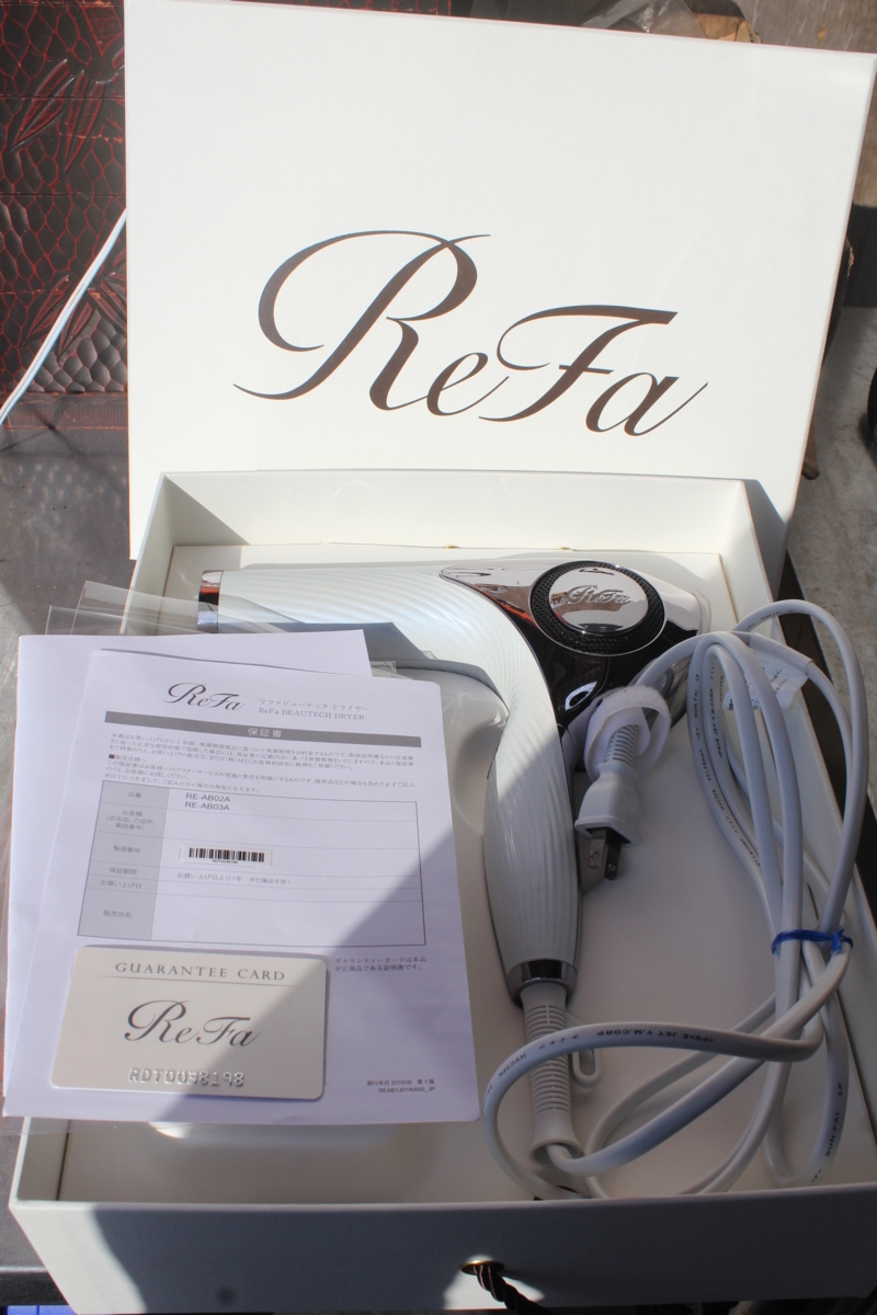 美品 2019年製品 リファビューテック ドライヤー RE-AB02A ヘア