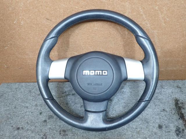 H22年 ルクラ・カスタム CBA-L455F [純正ステアリングホイール] 本革巻き MOMO製 純正品番45102-B1040-C0 擦れ・使用感あり 破れ・切れ無し