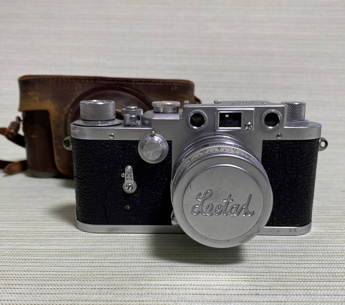 レトロなジャンク品 Leotaxフィルムカメラ レオタックス 革ケース付き