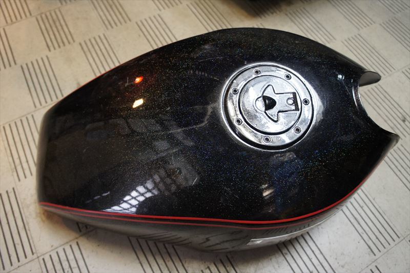 美品 廃盤 ゼファー ゼファー400 ガソリンタンク ルミナスビンテージ
