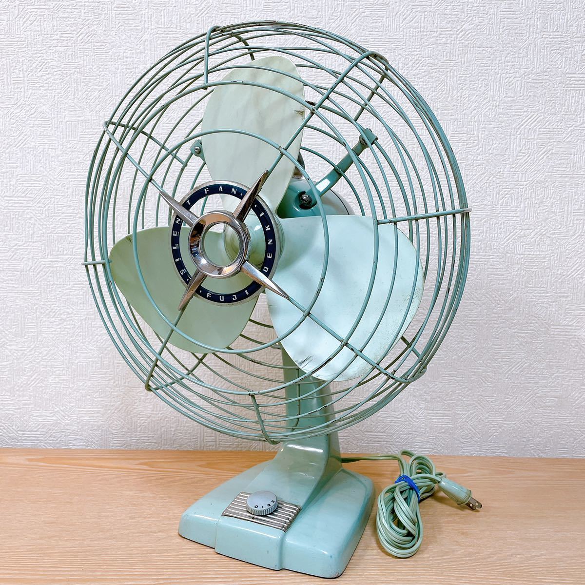 昭和レトロ 三菱電気扇 扇風機 MITSUBISHI 3枚羽 羽サイズ24㎝ 小ぶり