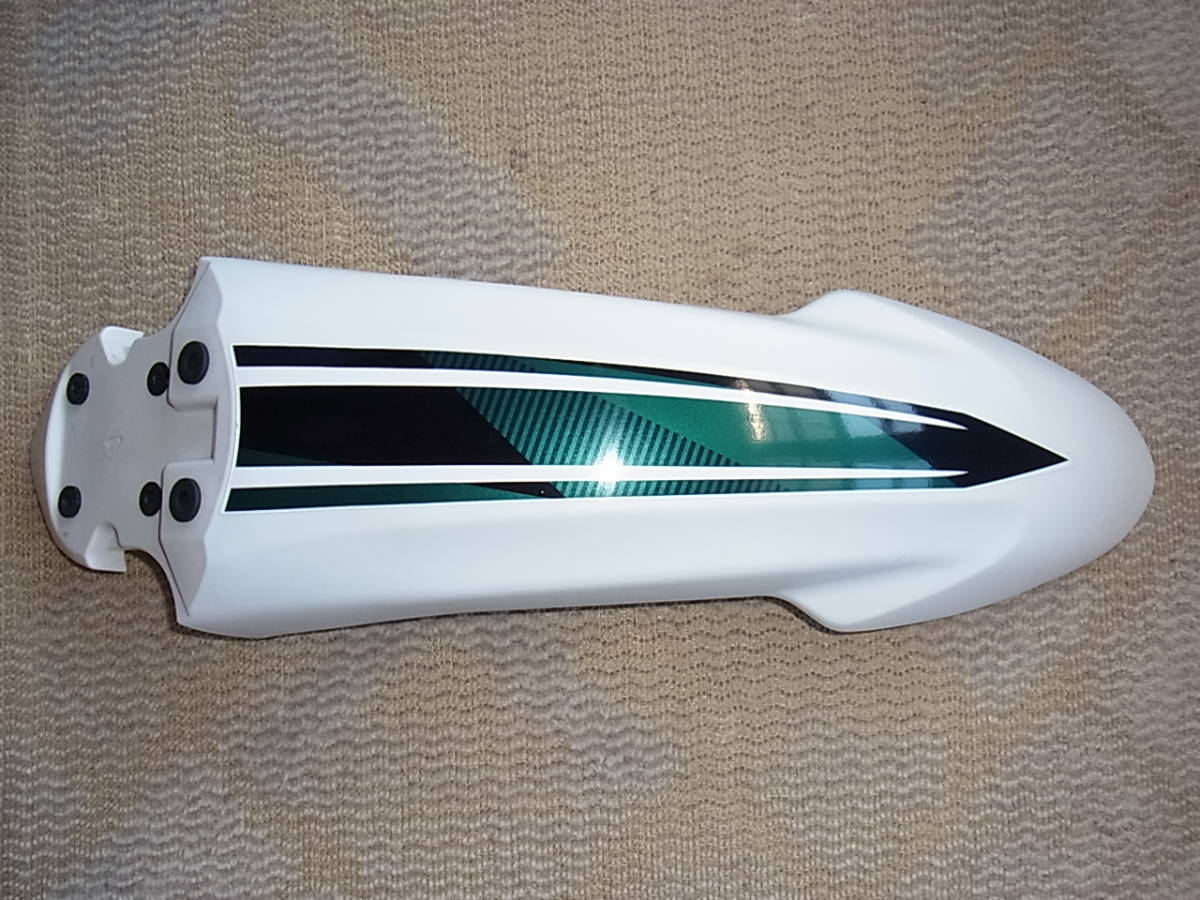 ☆ ヤマハ セロー250 2016年式 フロントフェンダー 中古品・デカール