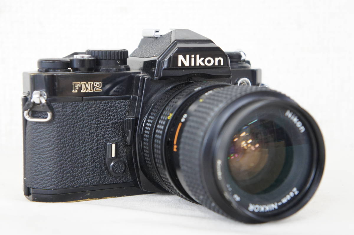 Nikon FM2 一眼レフカメラ 35-70mmレンズ付き Nikon FM2 一眼レフ
