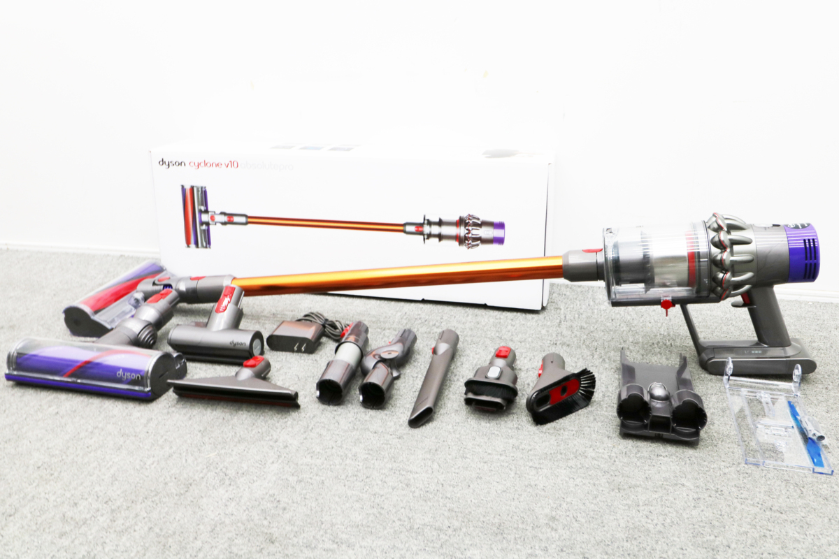 ■極美品■dyson ダイソン■コードレススティック掃除機 Cyclone V10 Absolute■SV12■ソフトローラークリーナーヘッド 充電時間3.5時間