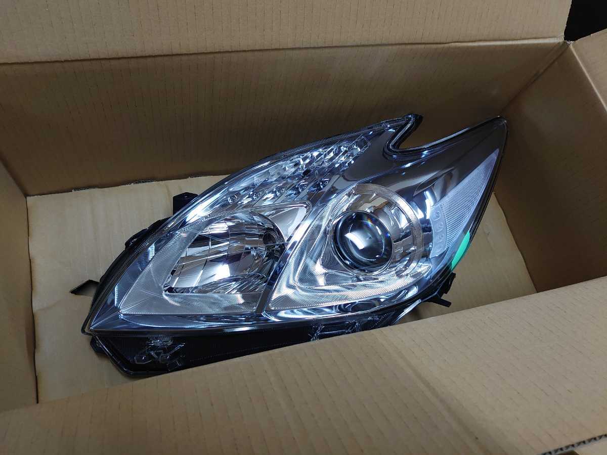 30 プリウス 左 ヘッドライト ヘッドランプ ZVW30 トヨタ純正 前期 