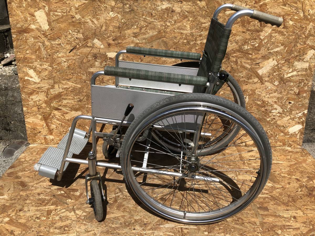 B14 1円スタート 車椅子 車いす 軽量アルミ折りたたみ グリーン チェック柄 コンパクト 介護用品 パンク 福岡発 直接引き取り歓迎 自走用 売買されたオークション情報 Yahooの商品情報をアーカイブ公開 オークファン Aucfan Com