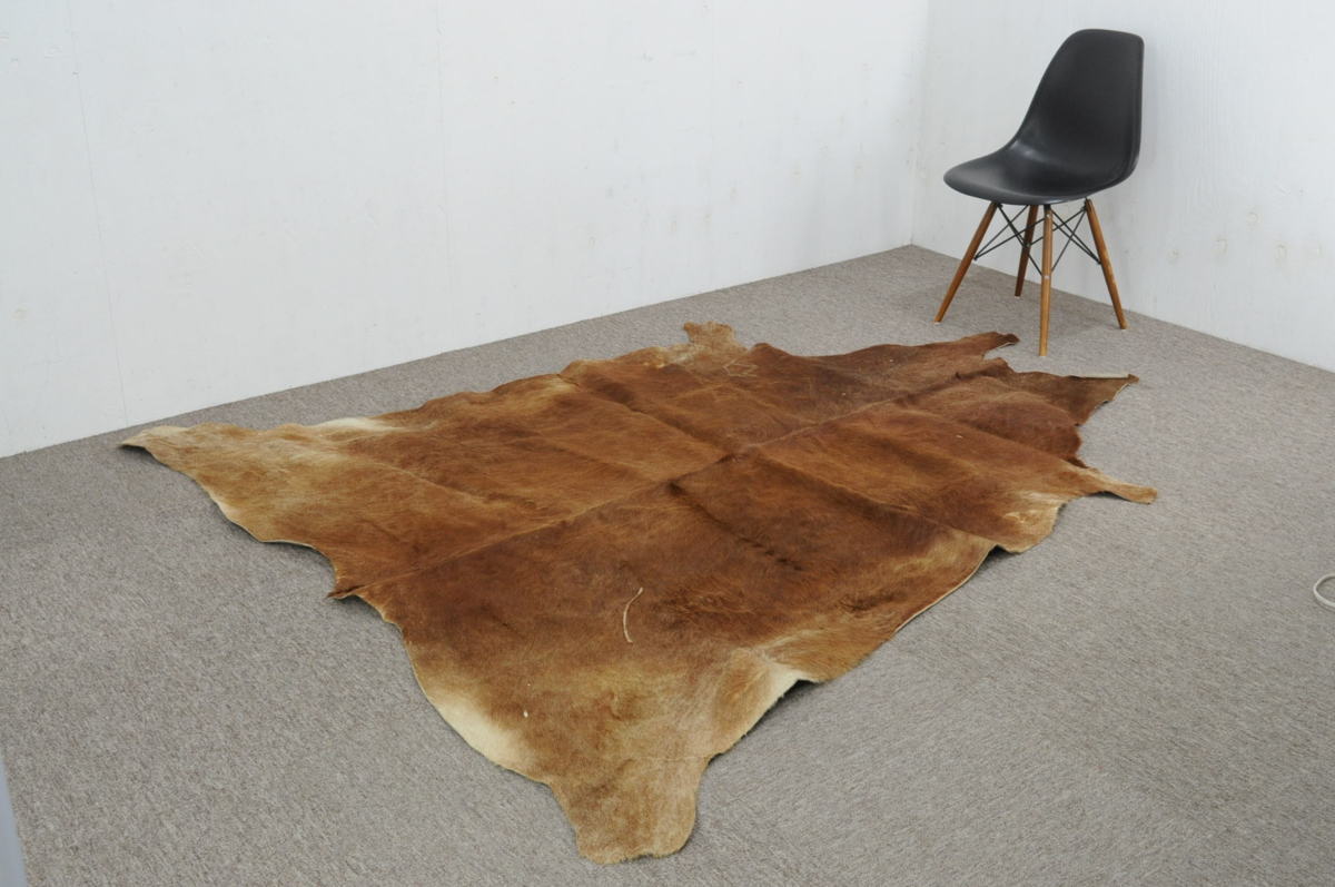天然皮革 牛毛皮 レザー カーペット ラグマット　カウハイド　カウラグ 230x200cm カウ ラグ 牛革 本革 毛皮 カウハイド 天然素材 マット