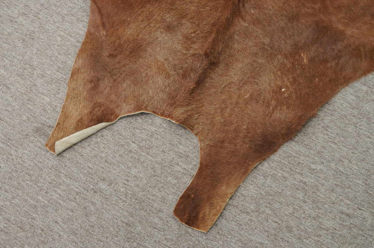 天然皮革 牛毛皮 レザー カーペット ラグマット　カウハイド　カウラグ 230x200cm カウ ラグ 牛革 本革 毛皮 カウハイド 天然素材 マット