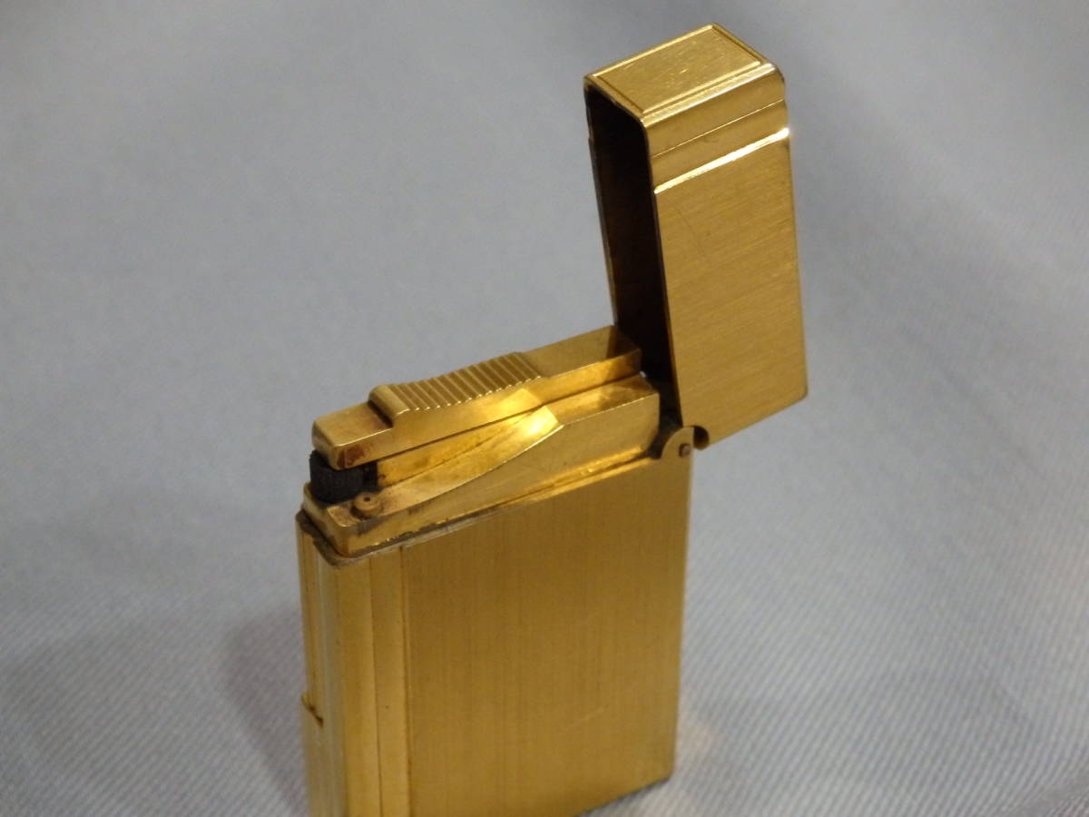 S.T.Dupontデュポンライター 着火しました・小傷あります・使用感