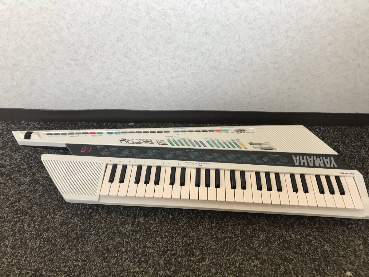 YAMAHA　ヤマハ　デジタルキーボード　SHS-200