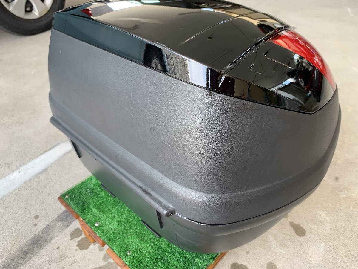 GIVI/ジビ 39L　トップケース　リアボックス 取付ベース・カギ２本付_4