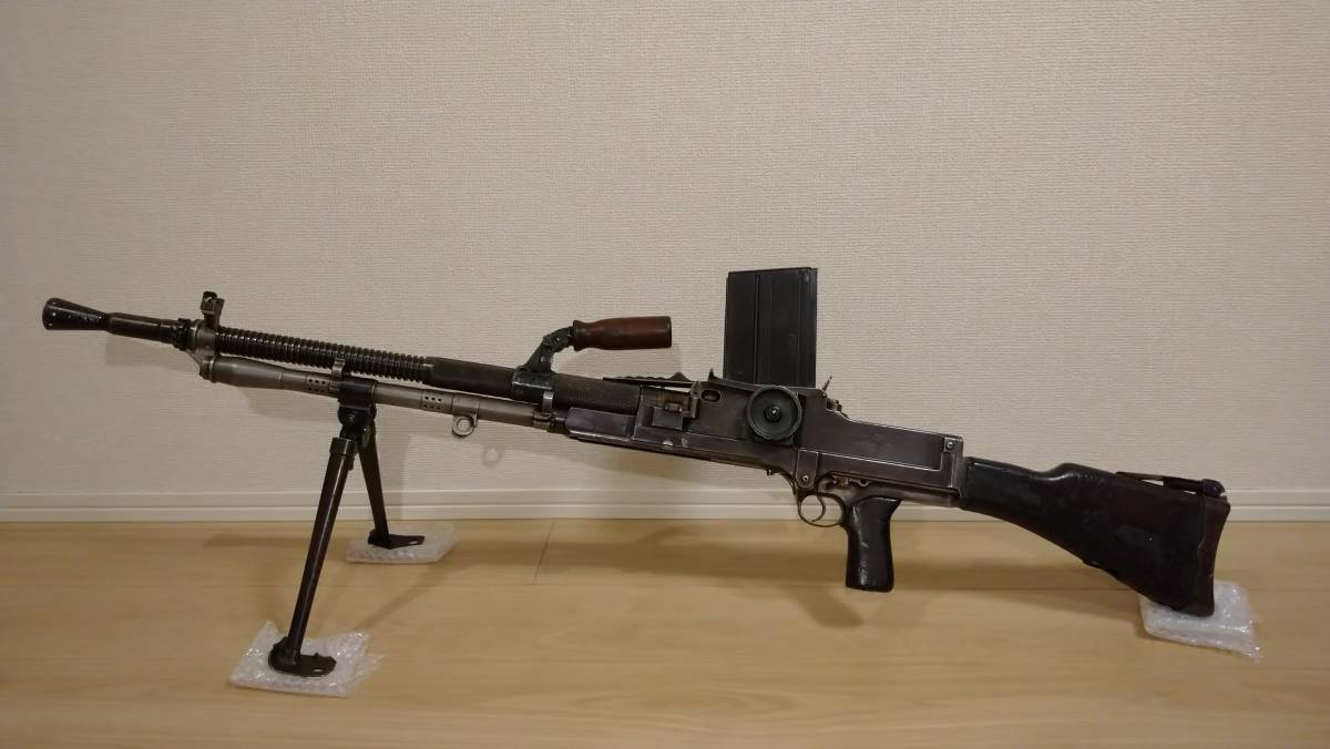 高品質無可動 ブルーノ ZB30J 旧加工 軽機関銃 ZB26 VZ(モデルガン)｜売買されたオークション情報、yahooの商品情報をアーカイブ公開 - オークファン モデルガン