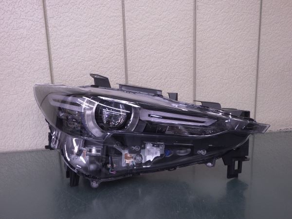 CX-5 KF2P Genuine KF5P KFEP Front Grille OEM Mazda 2017-2025 MAZDA Emblem 2018-2023 TK79-51-730 | インプレマツダ「CX-5」（車両型式：3DA-KF2P&frasl;6BA-KF5P）。2代目初の