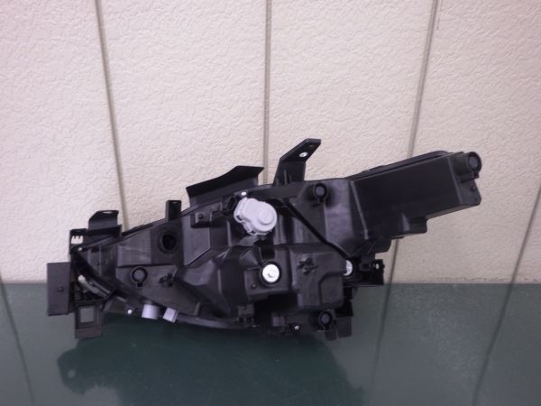 CX-5 KF2P Genuine KF5P KFEP Front Grille OEM Mazda 2017-2025 MAZDA Emblem 2018-2023 TK79-51-730 | インプレマツダ「CX-5」（車両型式：3DA-KF2P&frasl;6BA-KF5P）。2代目初の