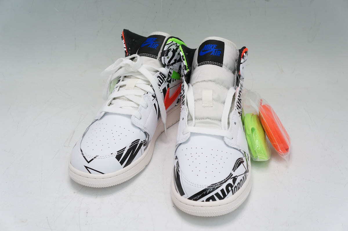  品 NIKE AIR JORDAN 1 MID ALL OVER LOGOS 554725-143 Size:24.5cm オールオーバーロゴ 日本未発売モデル(24.5cm)｜売買されたオークション情報、yahooの商品情報をアーカイブ公開 - オークファン 24.5cm