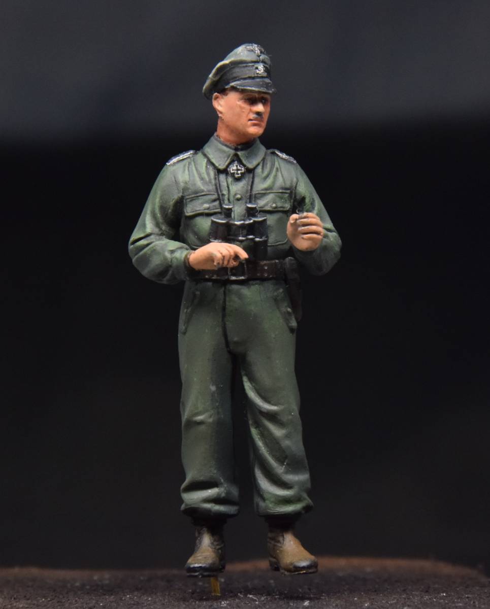 1/35 ドラゴン ドイツ武装親衛隊 将校 野戦会議 冬季装備 塗装済み完成