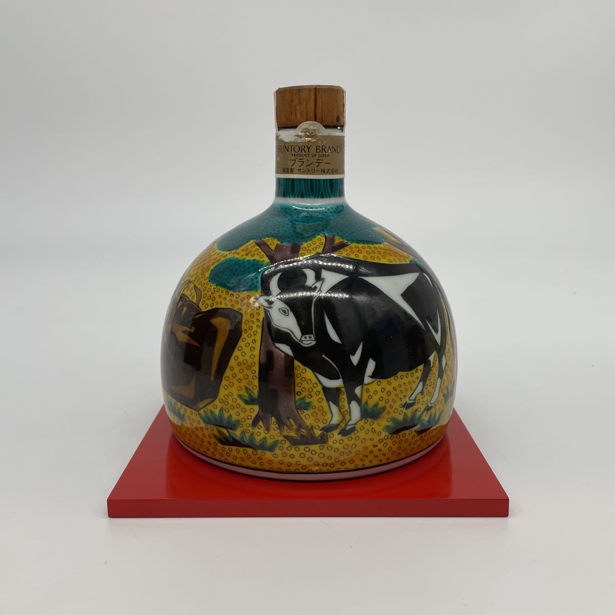 サントリー ブランデー吉田屋風牛の図 九谷焼 陶器 600ml 古酒 1192g