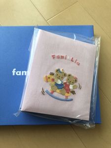 Familiar ファミリアの平均価格は3 878円 ヤフオク 等のfamiliar ファミリアのオークション売買情報は563件が掲載されています