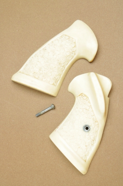 定番，本物保証 ベイクライト製 Ｓ＆Ｗ Ｋフレイム用ターゲットグリップ ｒ７９８(モデルガン)｜売買されたオークション情報、yahooの商品情報をアーカイブ公開 - オークファン モデルガン