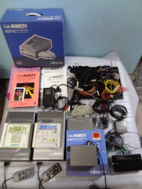 希少品 FUJITSU TEN CAR MARTY MVP-1，MVP-10，付属品多数の出品です