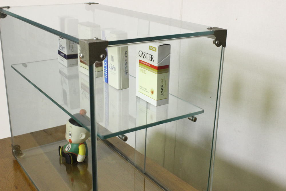 ガラスケース　コレクションケース　ビンテージ　昭和レトロ　什器 レトロ！古い雑貨屋さんの卓上ガラスケース アンティークショーケース