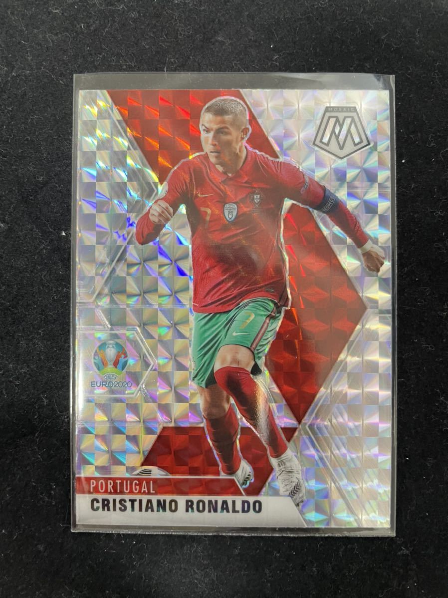 CRISTIANO RONALDO 2022-23 TOPPS CHROME UEFA ORANGE LAVA REFRACTOR