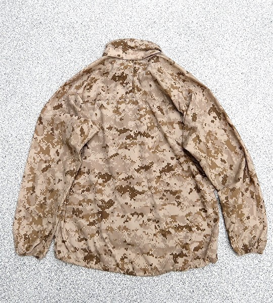 良品 L-R 米軍実物 patagonia 2010年 LEVEL4 WINDSHIRT AOR1 レベル4 