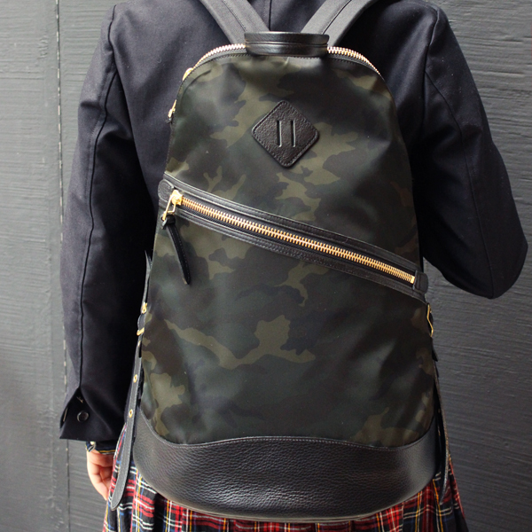 新品同様・28，600円】ヴィオラドーロVIOLAd