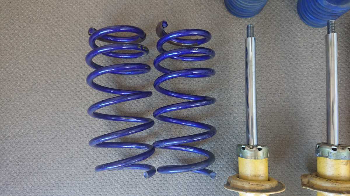 カヤバ ローファースポーツ ムーブ タント エッセ ミラ L175 L235 L350