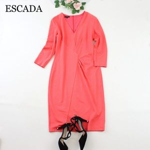 Escada ワンピースのヤフオク の相場 価格を見る ヤフオク のescada ワンピースのオークション売買情報は42件が掲載されています