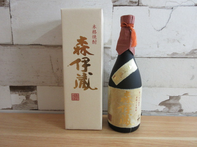 2B1-4「 本格焼酎 森伊蔵 金ラベル」かめ壷焼酎 25度 720ml 未開封