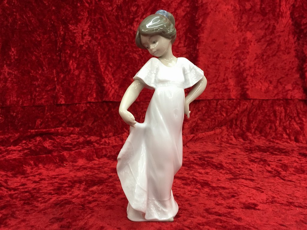 24-906 ◎SS NAO ナオ スペイン 陶器人形 陶器 オブジェ 置物 フィギュ